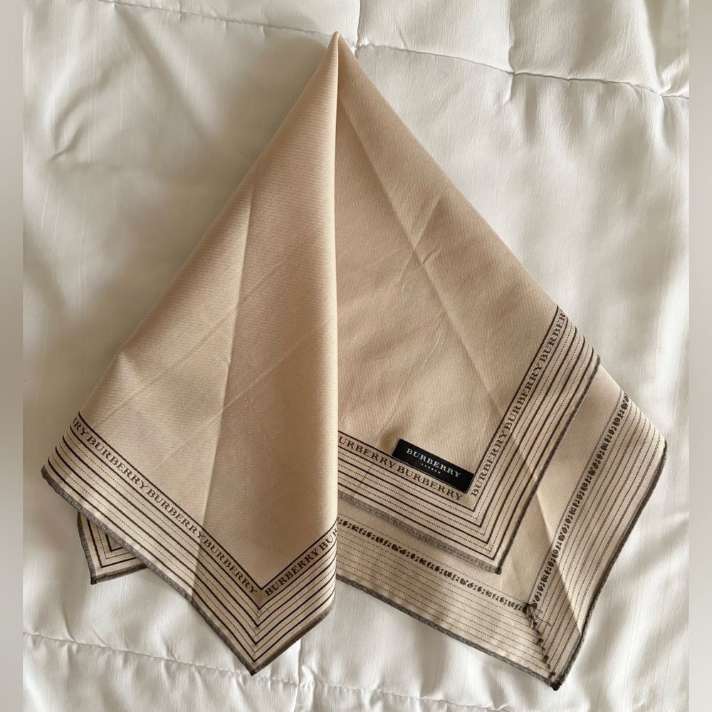 Burberry Beige Designer Handkerchief NWOT 18" x 18"